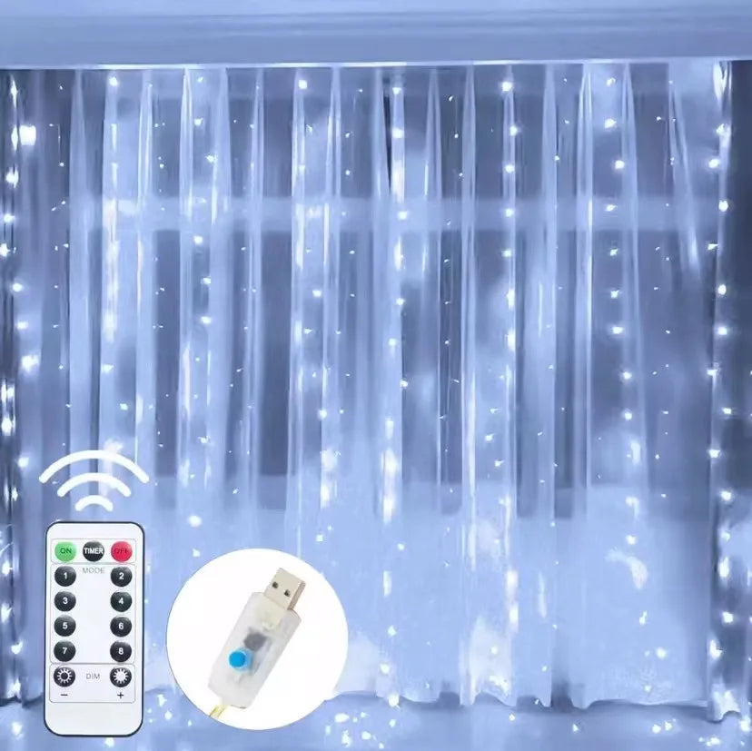 IcicleGlow Curtain Lights – Highlights icicle shape + glow effect